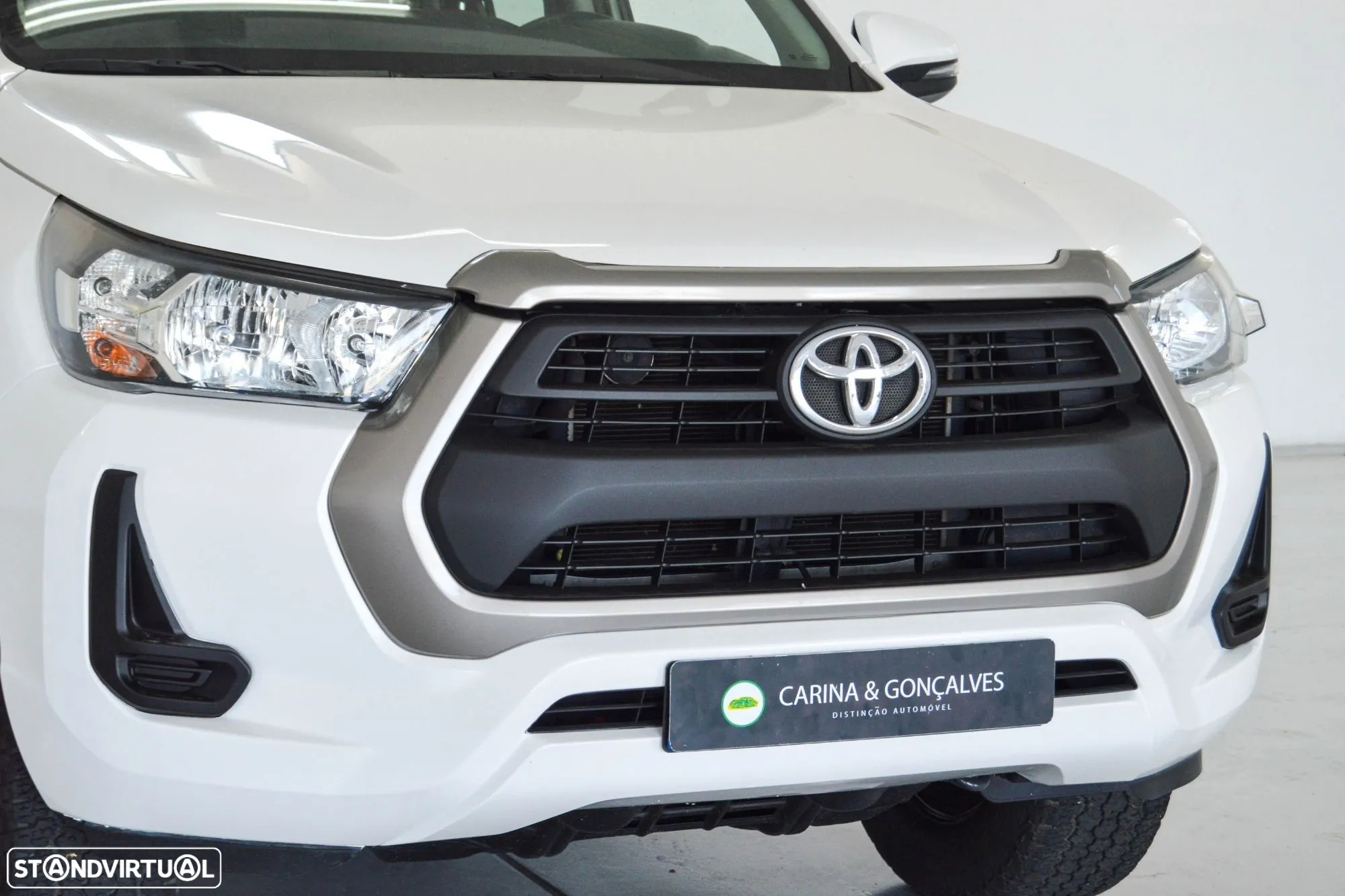 Toyota Hilux 2.4 D-4D 2WD CD CM - 21