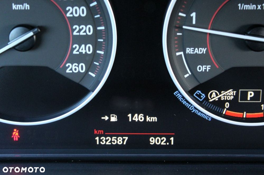 BMW 3GT 320i Sport Line - 14