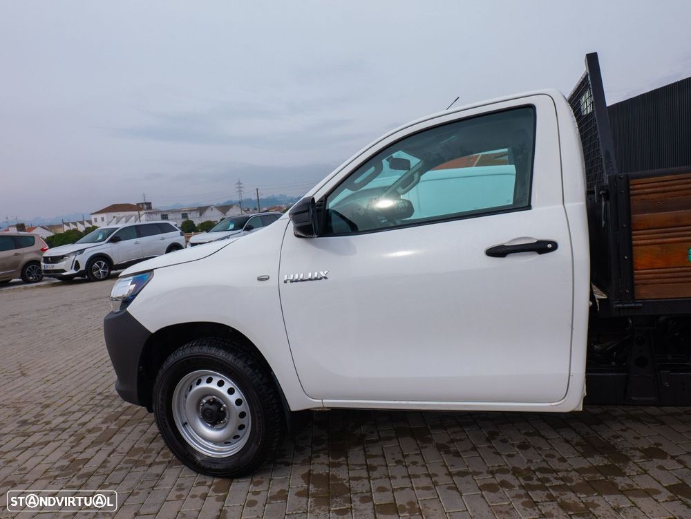 Toyota Hilux - 4