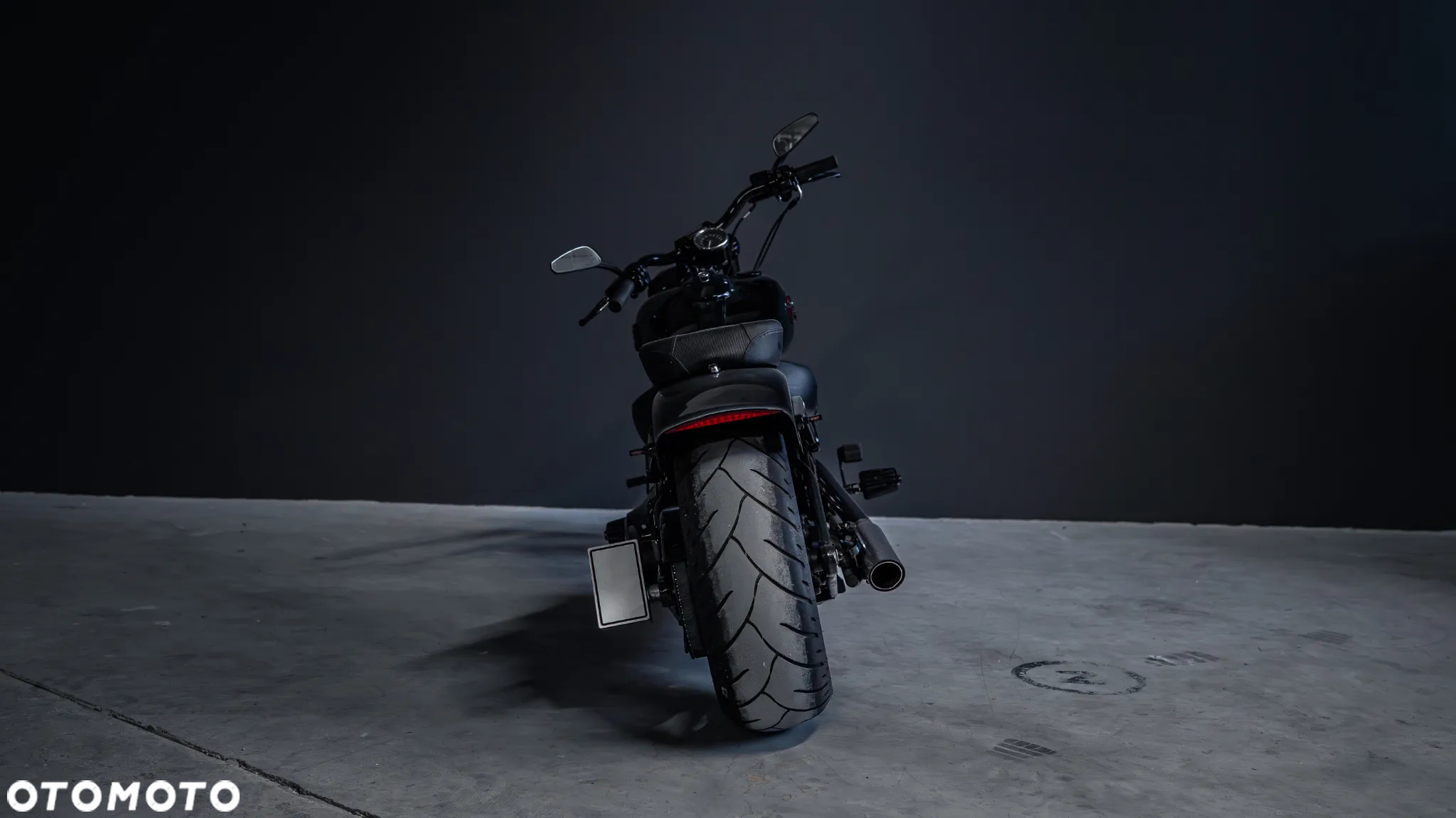 Harley-Davidson Softail Breakout - 4