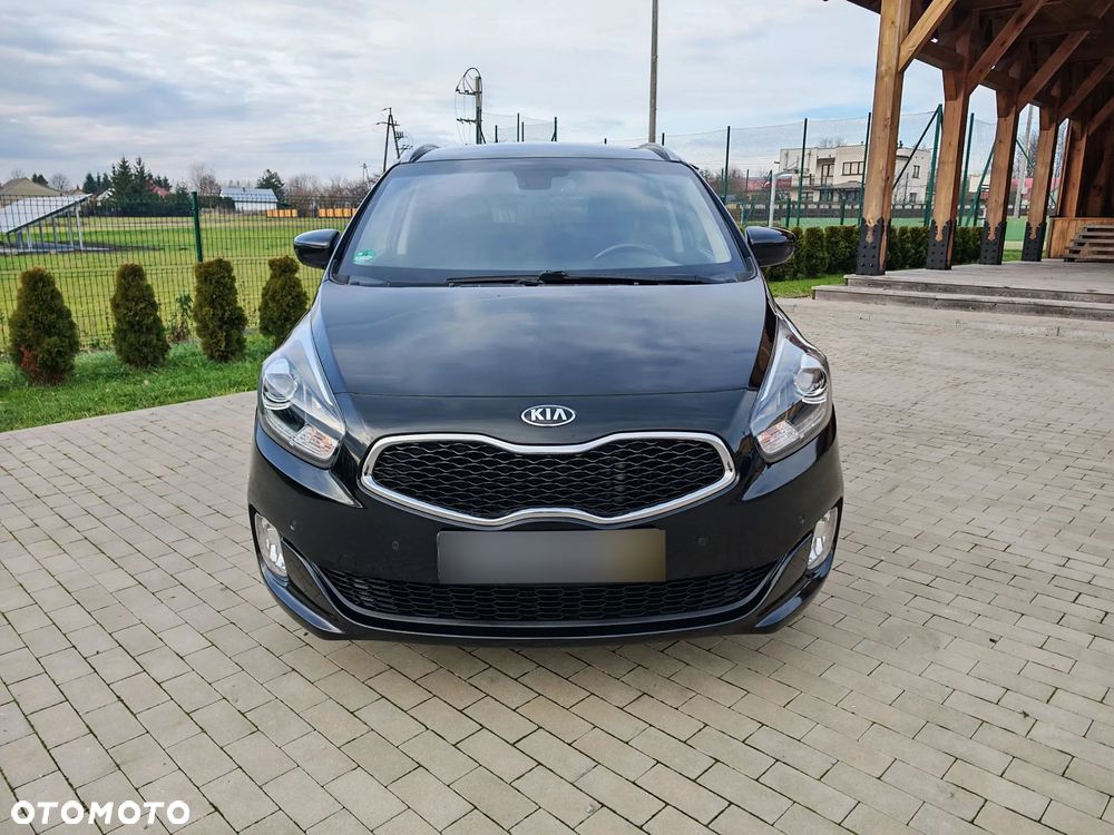 Kia Carens 1.7 CRDi 141 Dream-Team Edition - 4