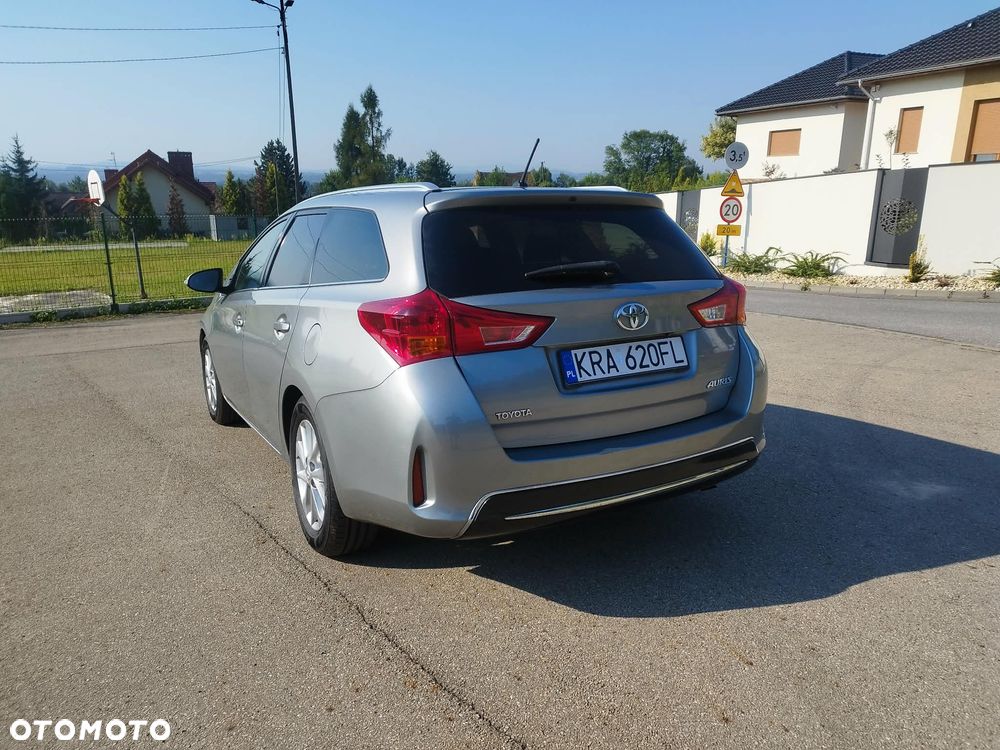 Toyota Auris 1.6 Valvematic Executive - 22