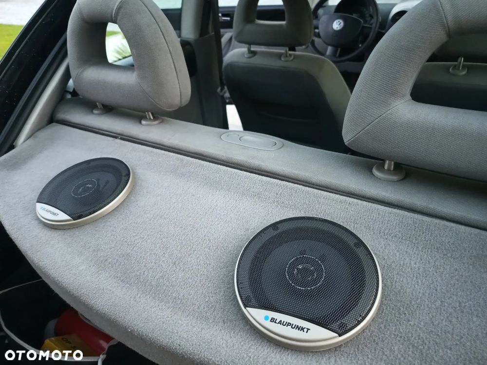 Volkswagen New Beetle - 15