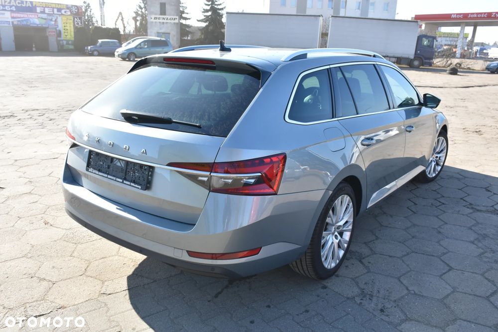 Skoda Superb 2.0 TDI DSG Style - 2