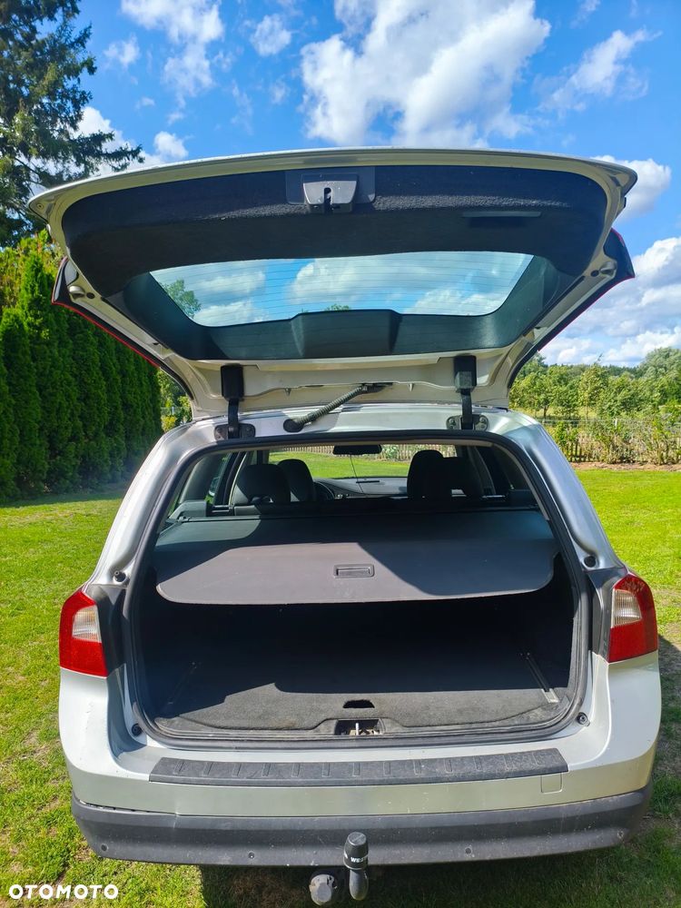 Volvo V70 2009 photo 3