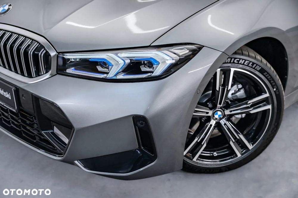 BMW Seria 3 320i M Sport - 9