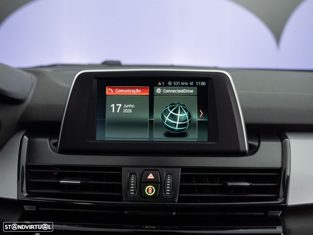 BMW 225xe Active Tourer Advantage - 32
