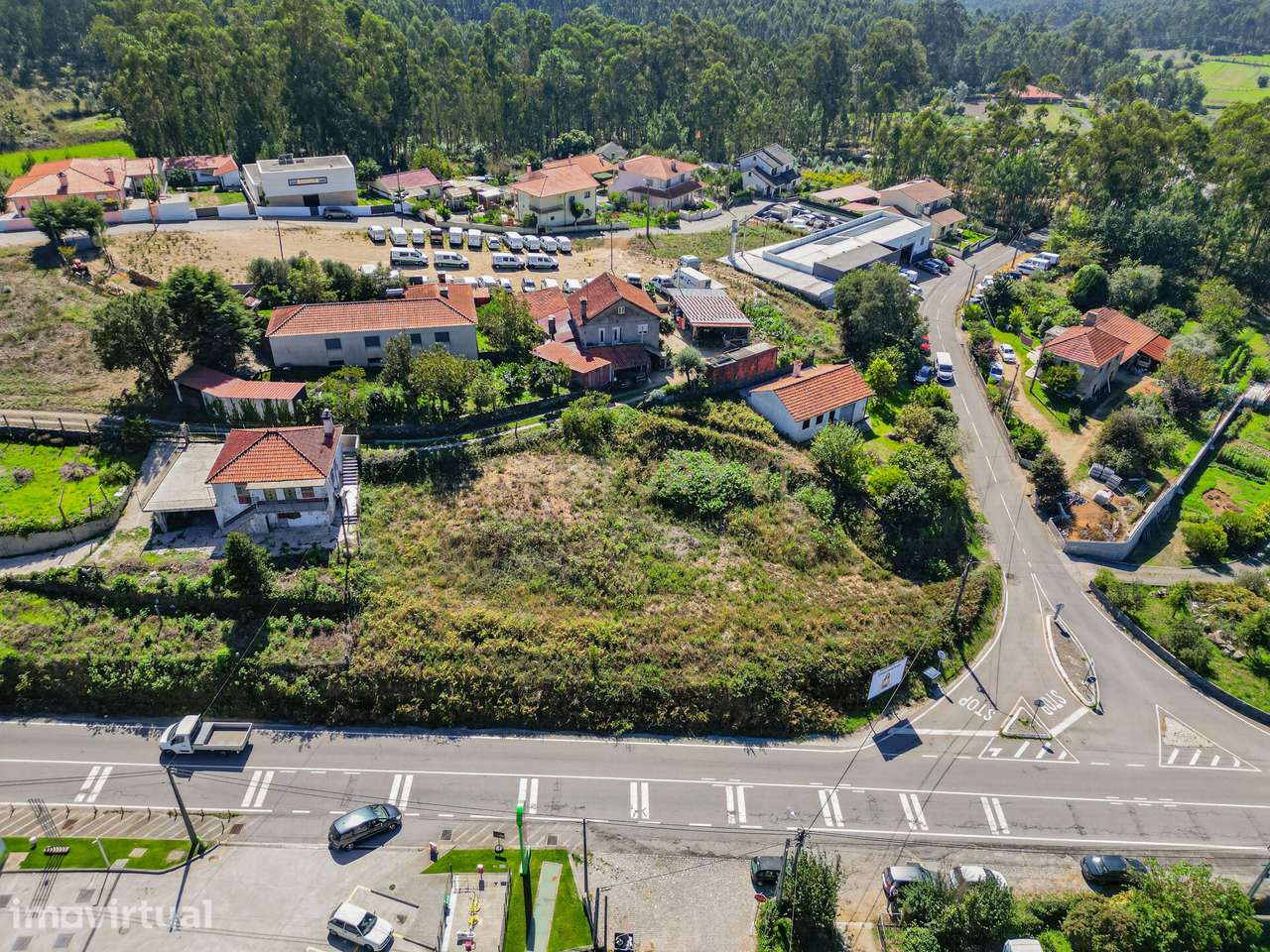 Terreno com 1.700 m² e frente para a Estrada Nacional 103, em Feitos, - Grande imagem: 5/14