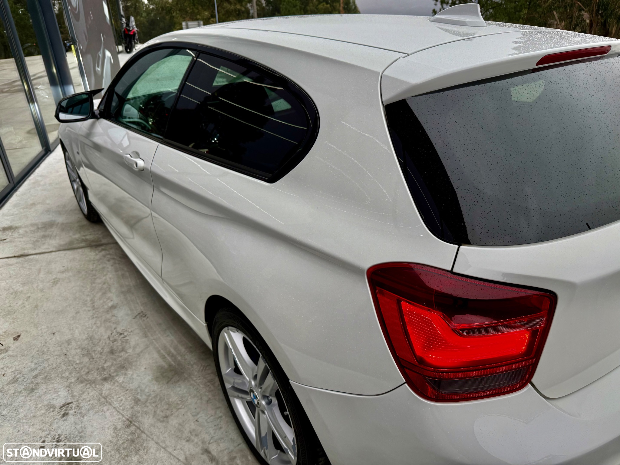 BMW 114 d Pack M - 11