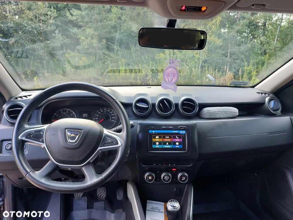 Dacia Duster 1.0 TCe SL Celebration - 13