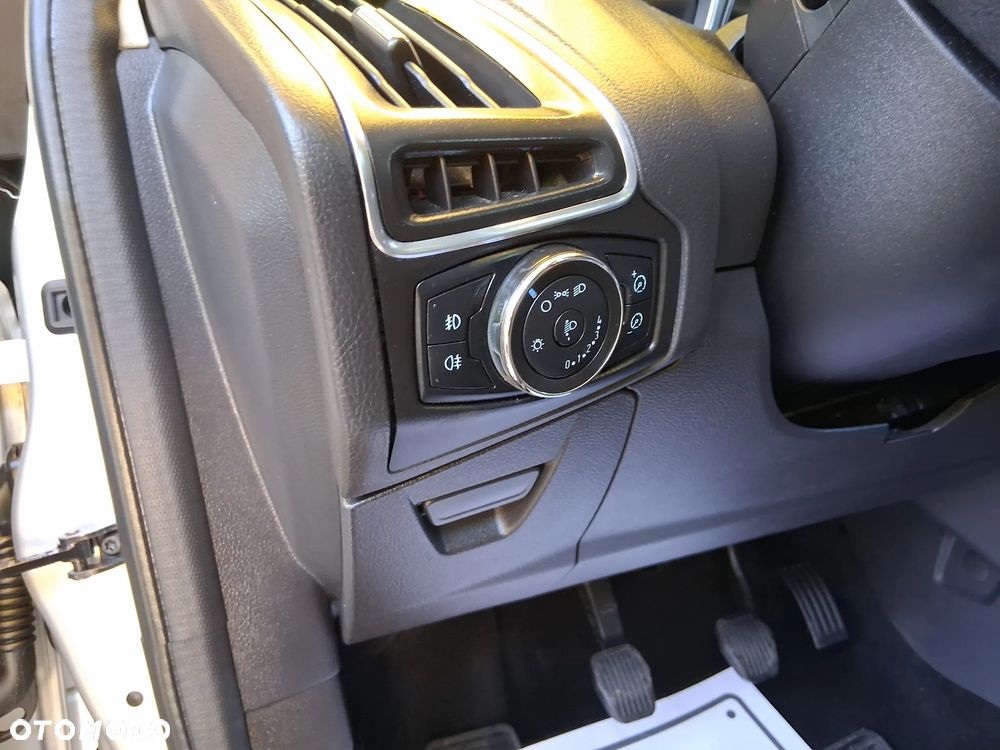 Ford Focus - 18