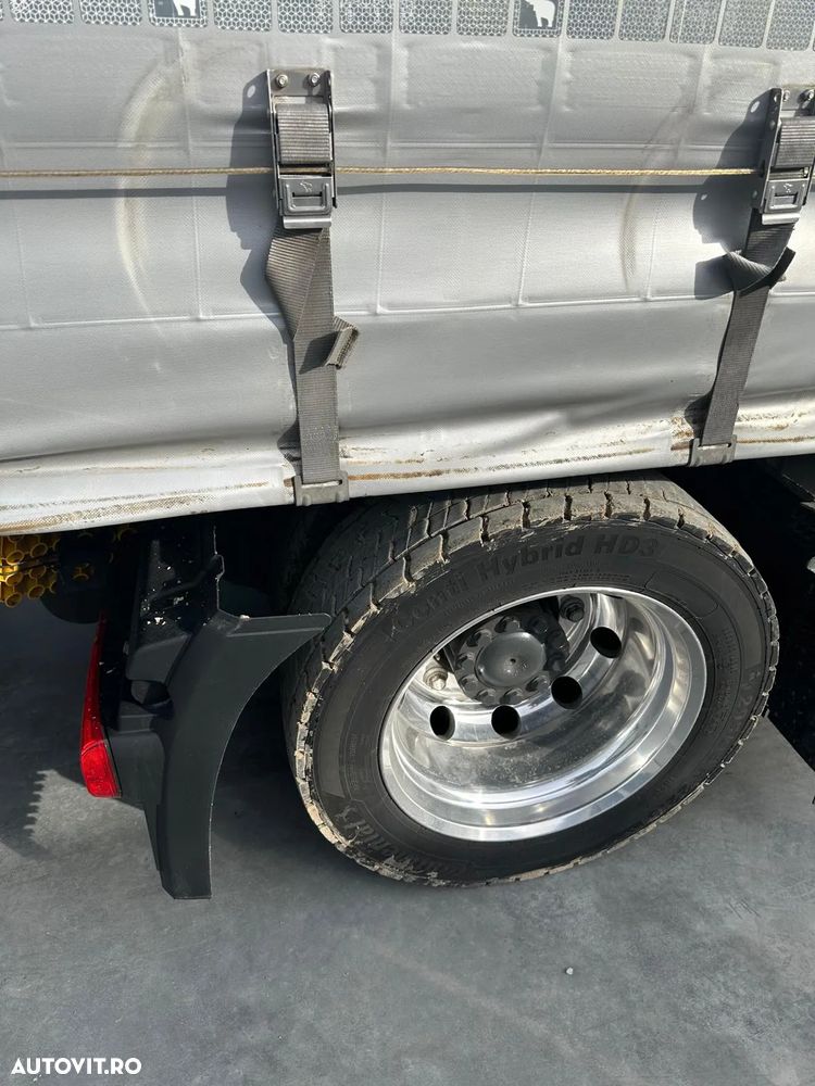 Mercedes-Benz Actros Mega - 12