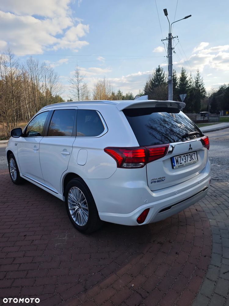 Mitsubishi Outlander Instyle - 12