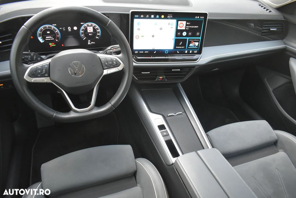 Volkswagen Passat 1.5 eTSI DSG MHEV Business - 16