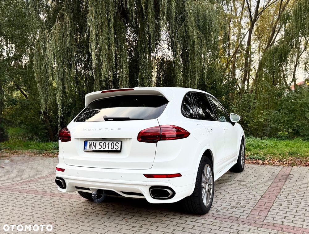 Porsche Cayenne Platinum Edition - 13