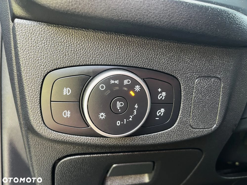Ford Focus 1.0 EcoBoost mHEV Active X - 32