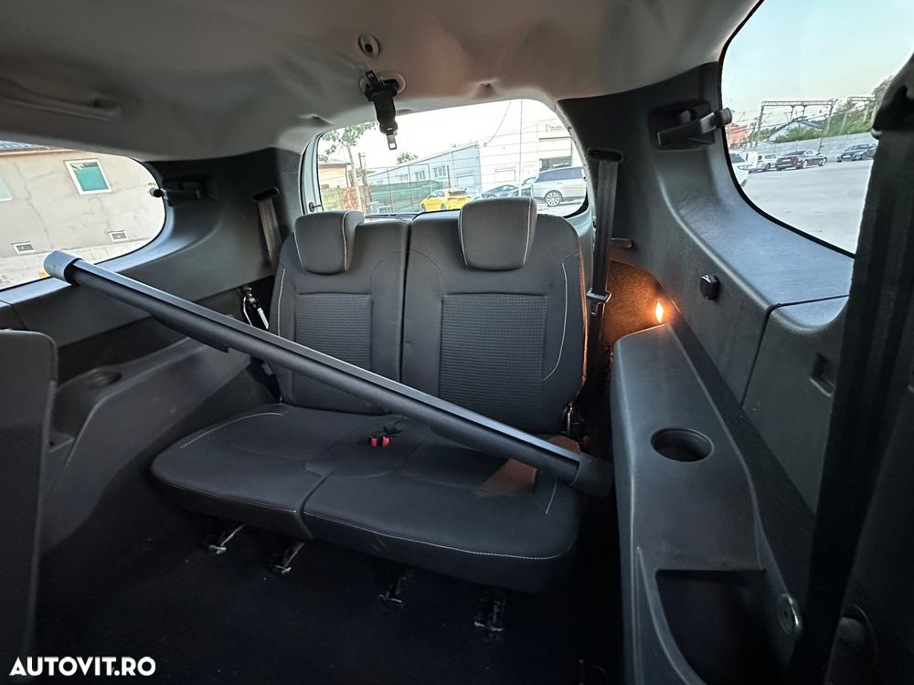 Dacia Lodgy 1.5 Blue dCi Laureate - 35