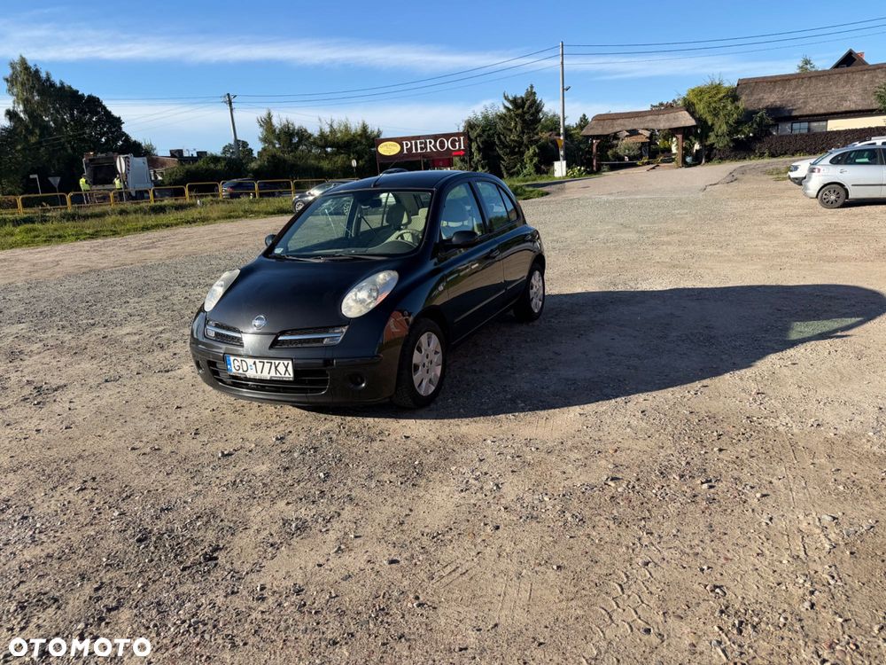 Nissan Micra - 1