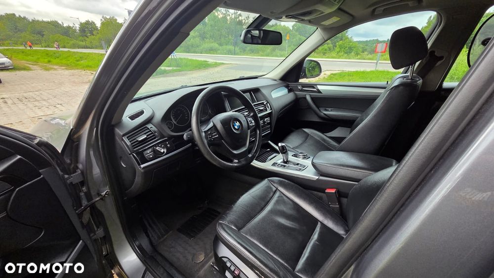 BMW X3 sDrive18d - 12