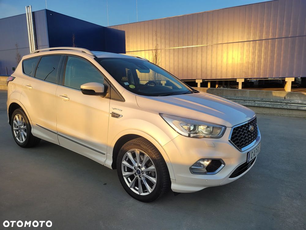 Ford Kuga - 10