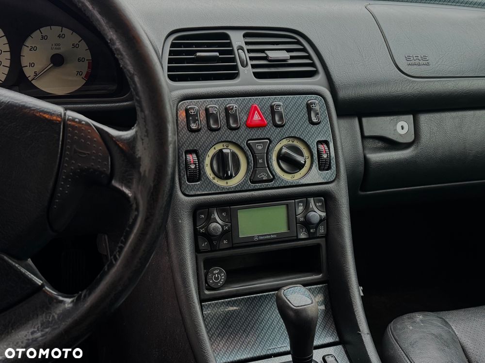 Mercedes-Benz CLK 320 - 10