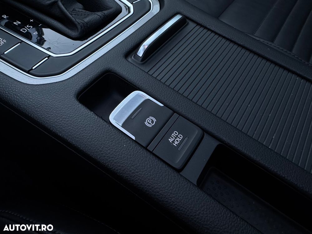 Volkswagen Passat Alltrack 2.0 TDI DSG 4Motion - 28