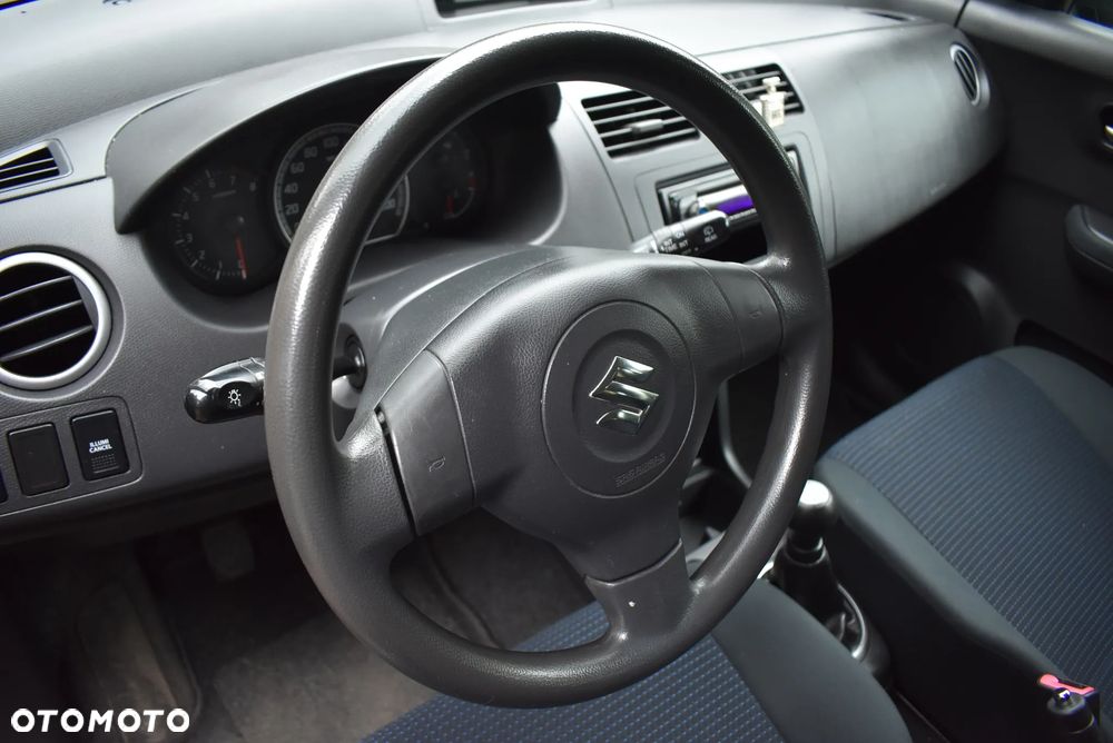Suzuki Swift - 11