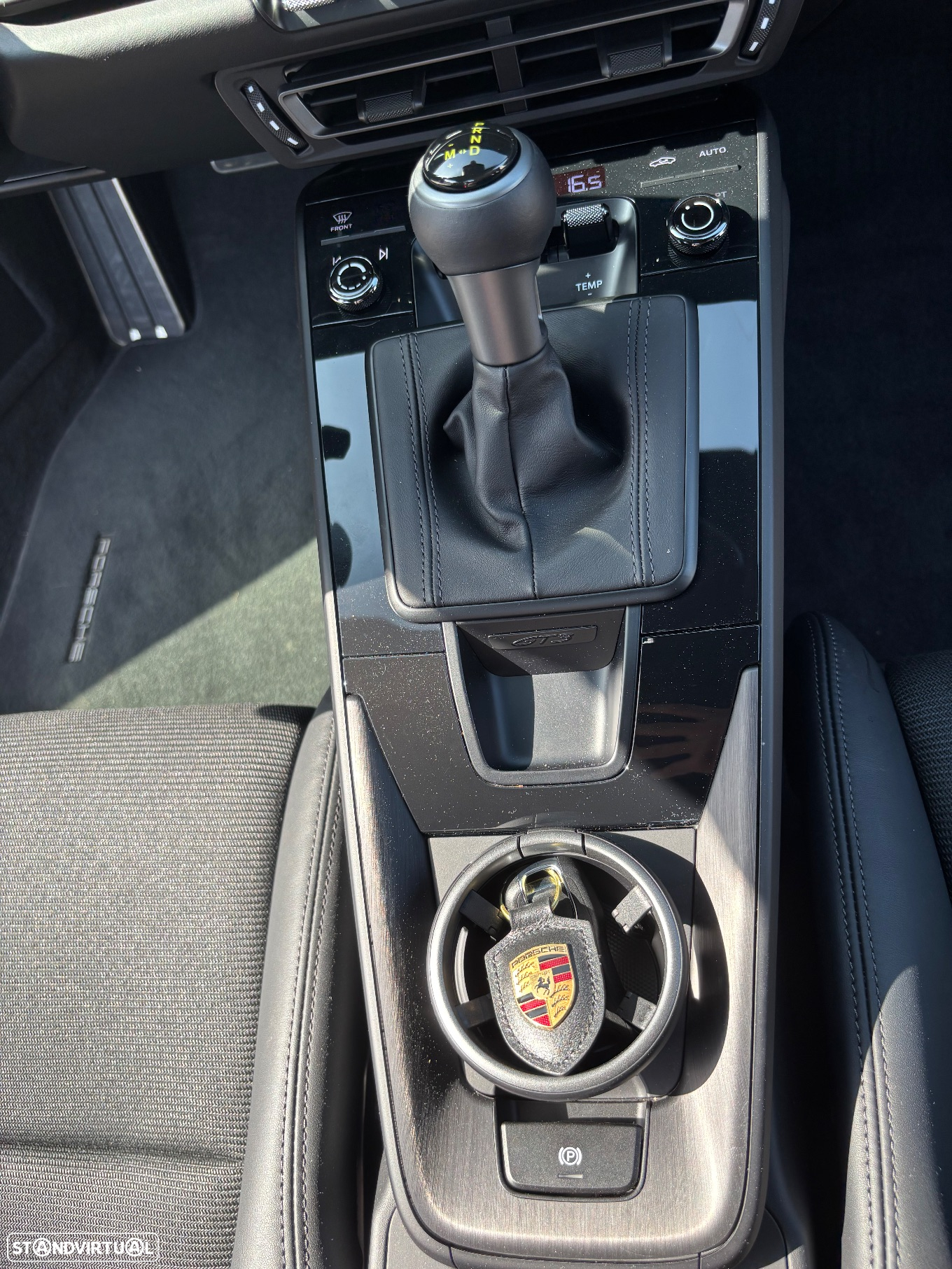Porsche 911 (992) GT3 Touring Package PDK - 15