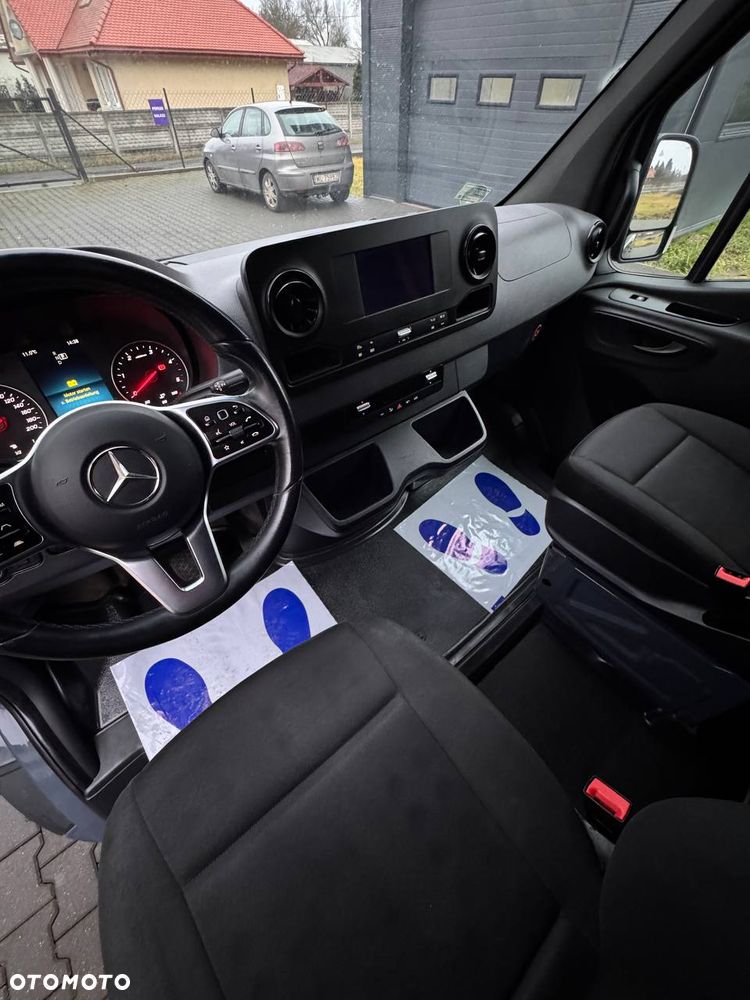Mercedes-Benz Sprinter - 18