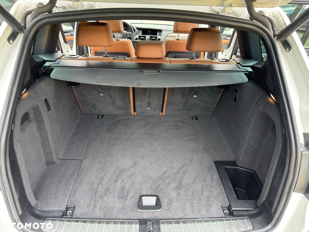 BMW X3 xDrive28i xLine - 27