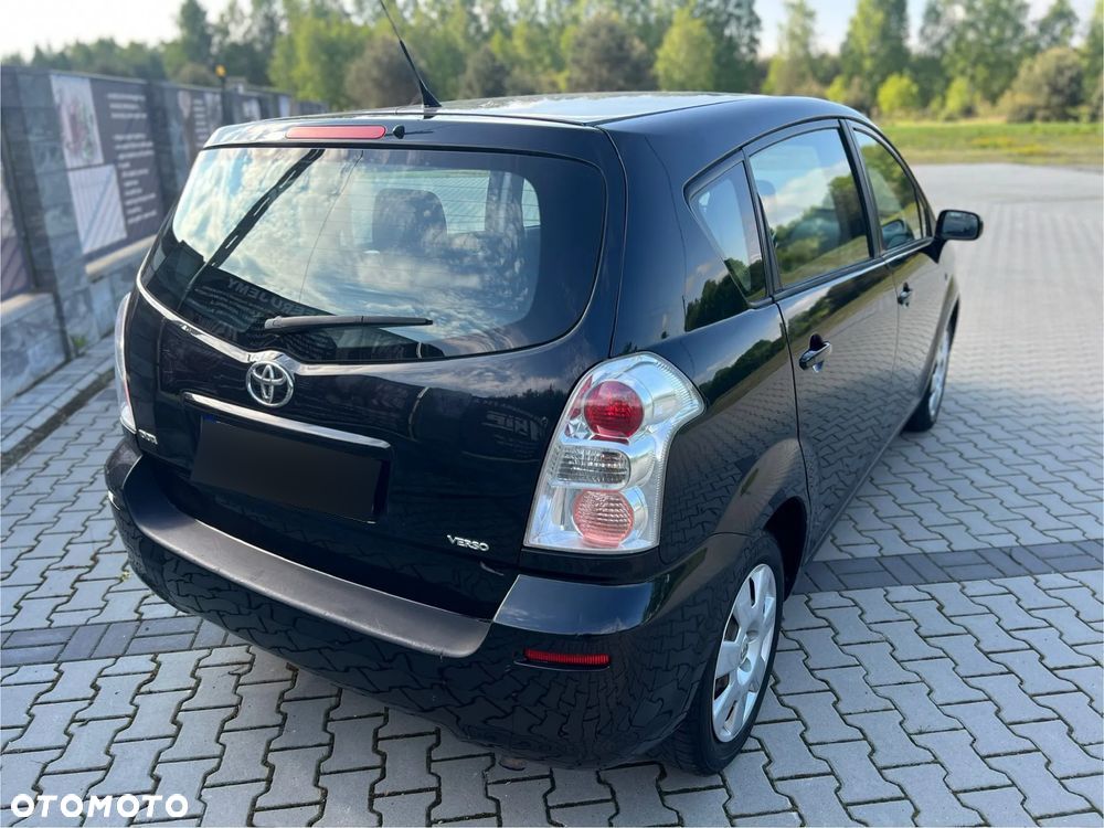 Toyota Corolla Verso 1.6 Premium + - 5