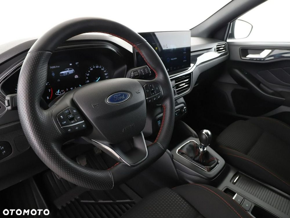 Ford Focus 1.0 EcoBoost Hybrid ST-LINE - 15