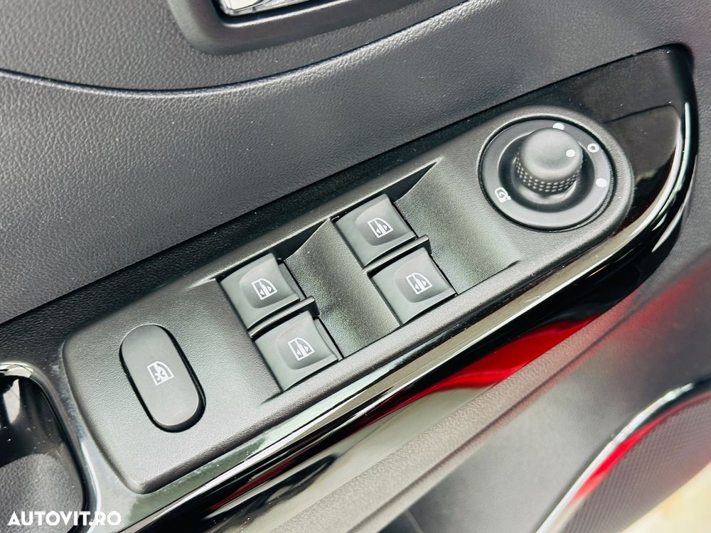 Renault Captur TCe Energy Xmod - 14