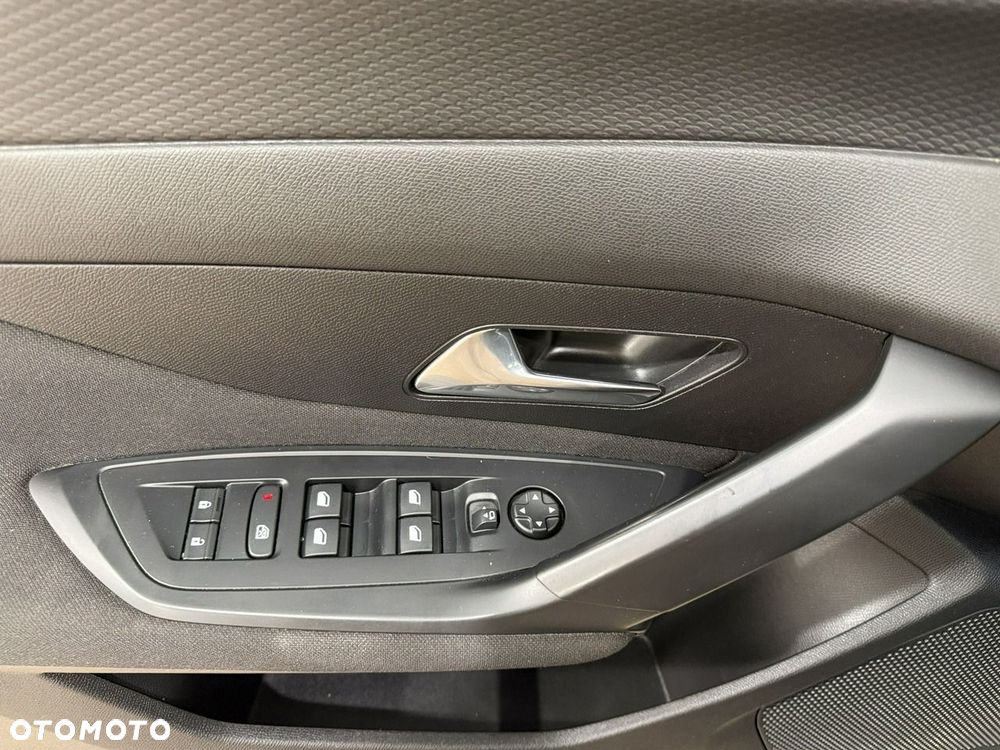 Peugeot 308 - 14