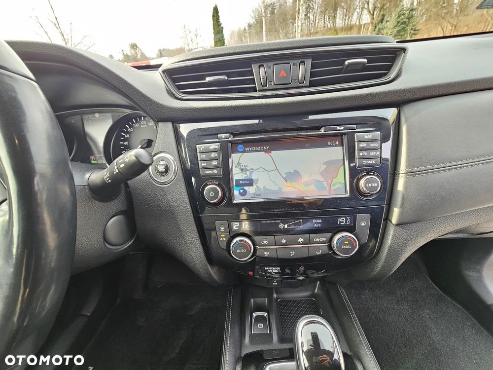 Nissan X-Trail 1.7 dCi Tekna 2WD Xtronic - 24