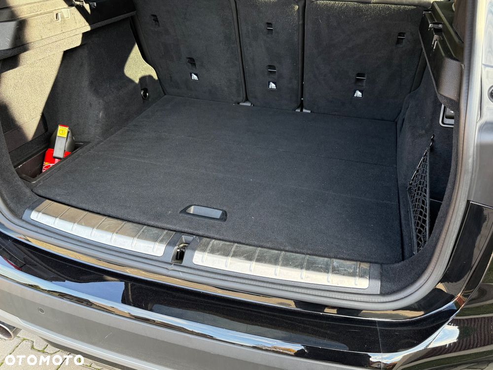 BMW X1 xDrive28i xLine - 20