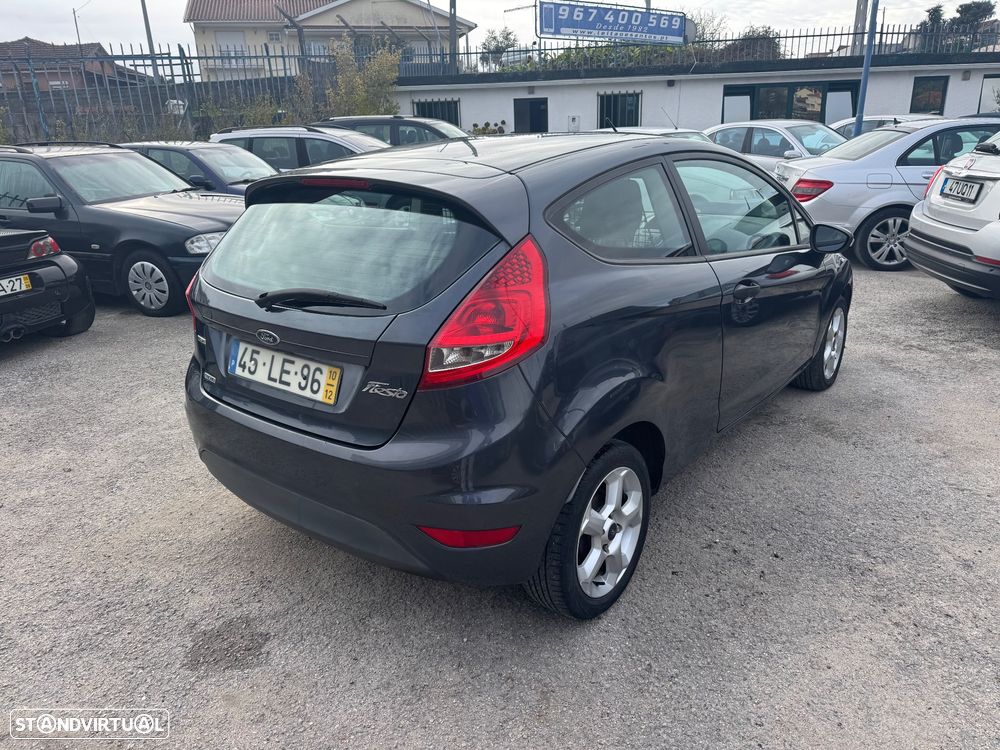 Ford Fiesta 1.4 TDCi Titanium - 24