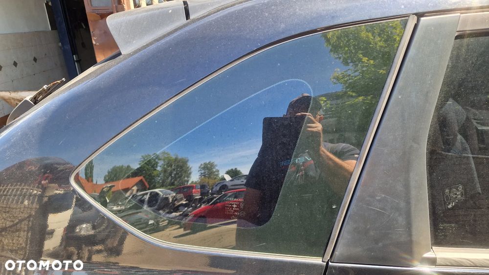 HONDA FR-V 04-07 SZYBA KAROSERYJNA PRAWY TYŁ - 1