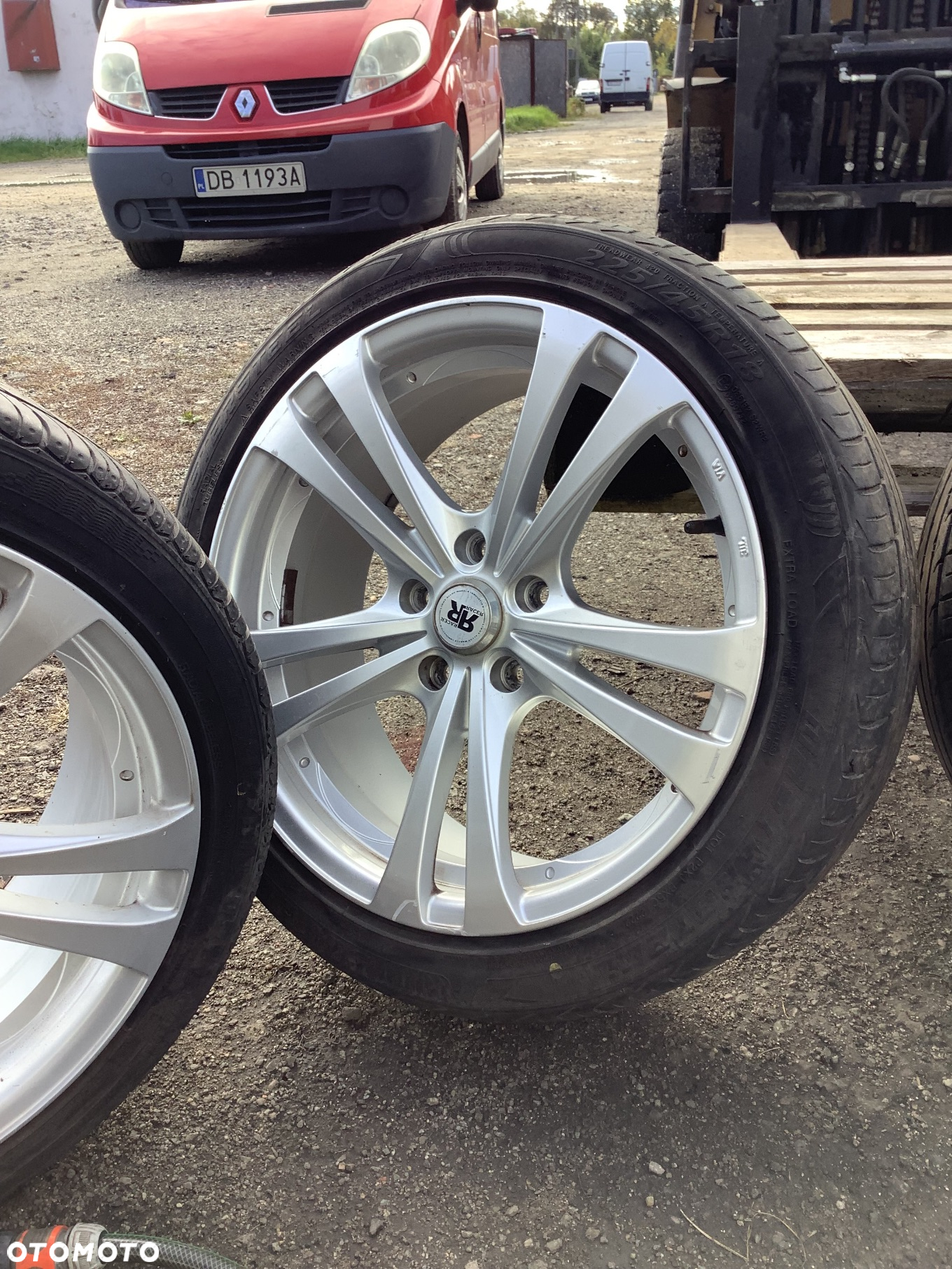 RENAULT LAGUNA III ALU FELGI Z OPONAMI 18” - 3