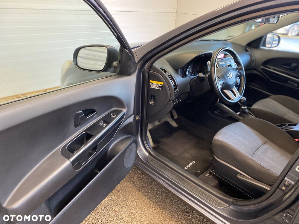 Kia Ceed 1.4 Comfort + - 6