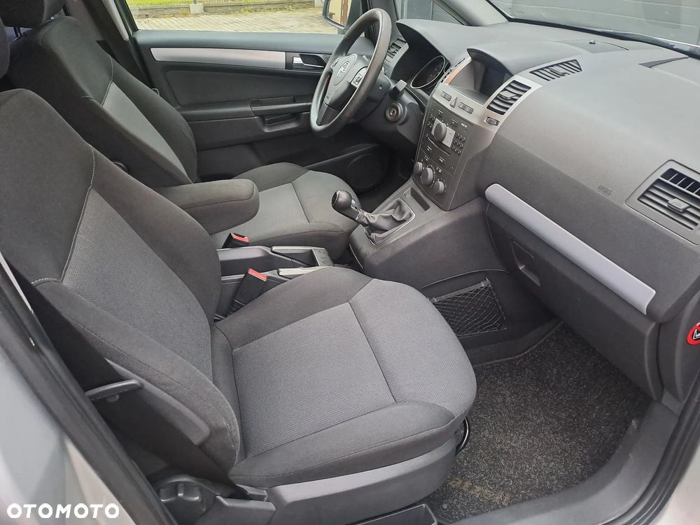 Opel Zafira 1.8 Cosmo - 20