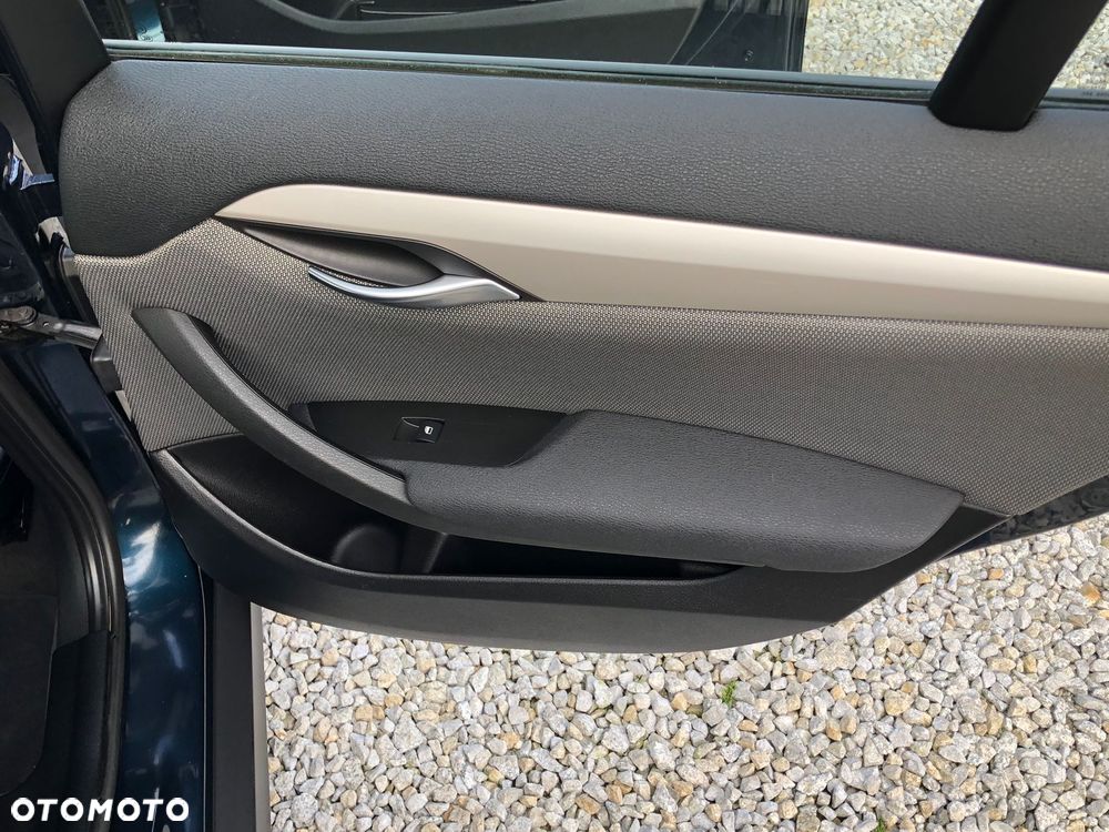 BMW X1 xDrive20d - 30