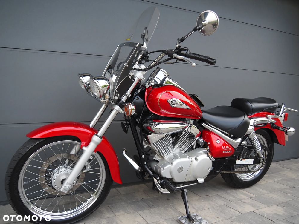 Suzuki Intruder - 5