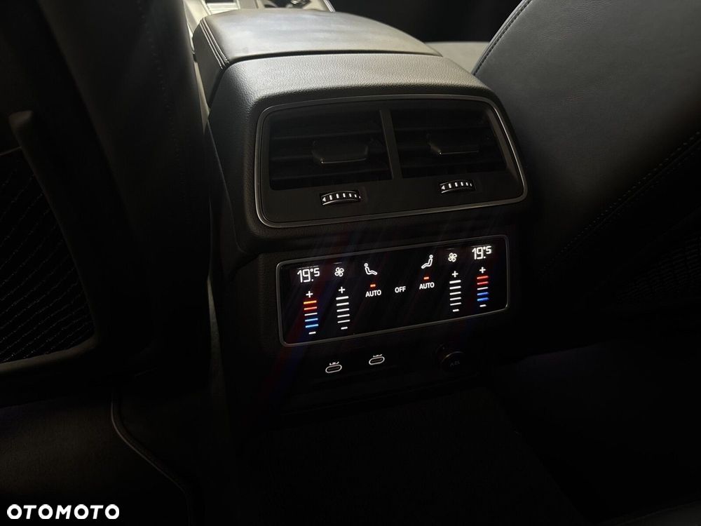 Audi A6 Avant - 30