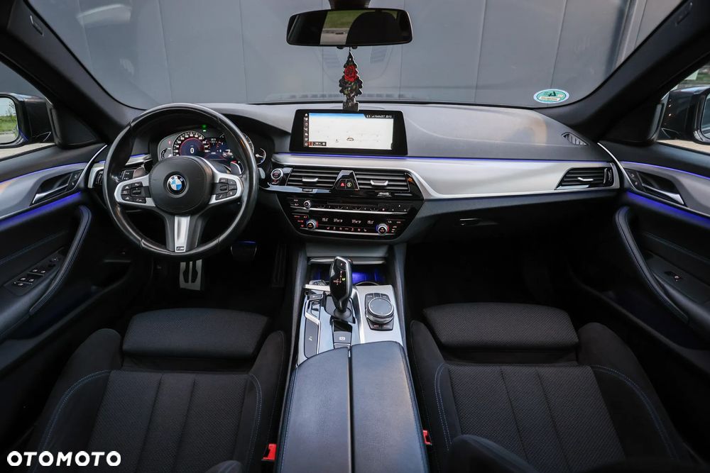 BMW Seria 5 520d xDrive M Sport sport - 5