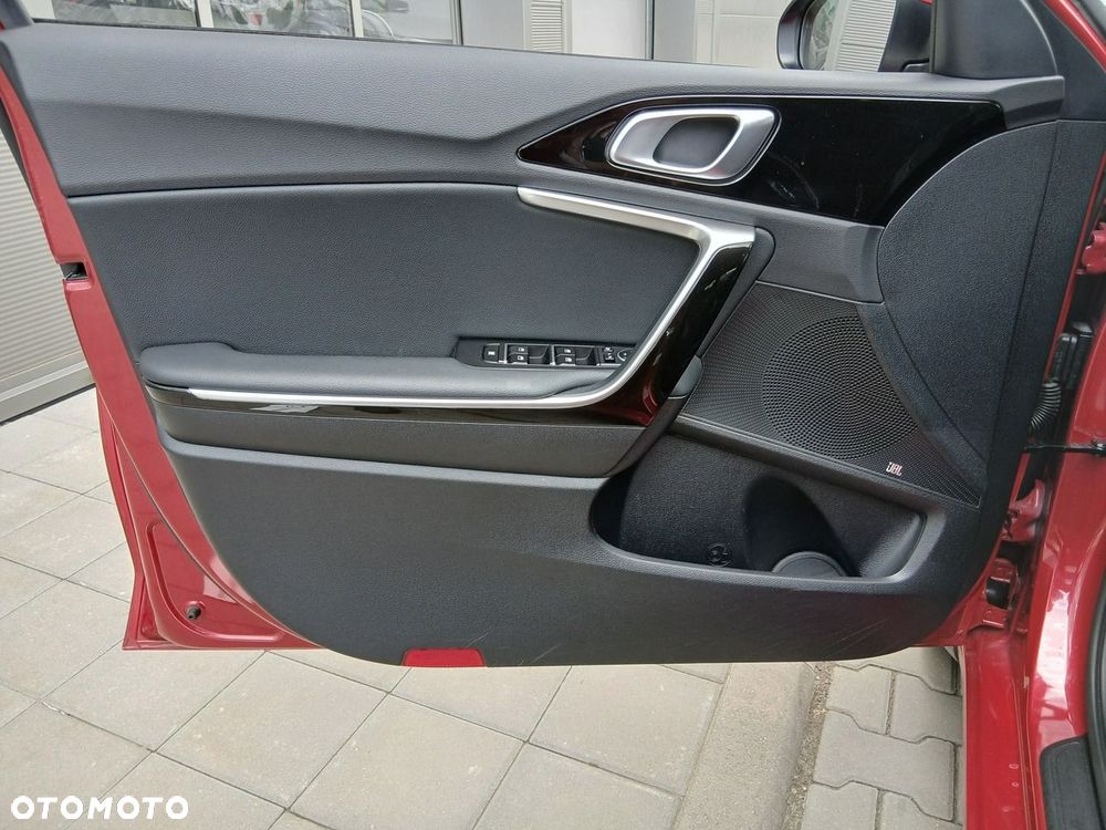 Kia Ceed - 19