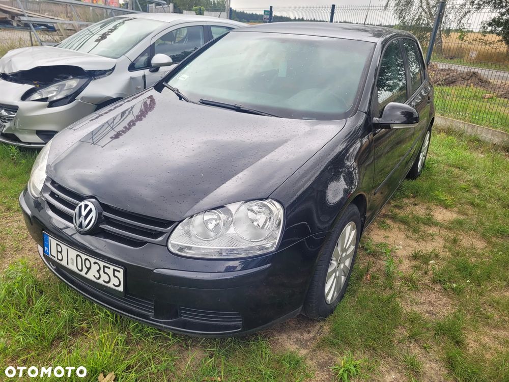 Volkswagen Golf - 8