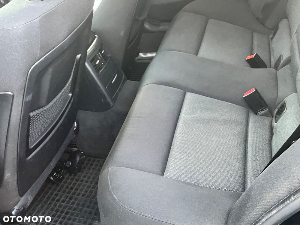 BMW Seria 3 320d - 34