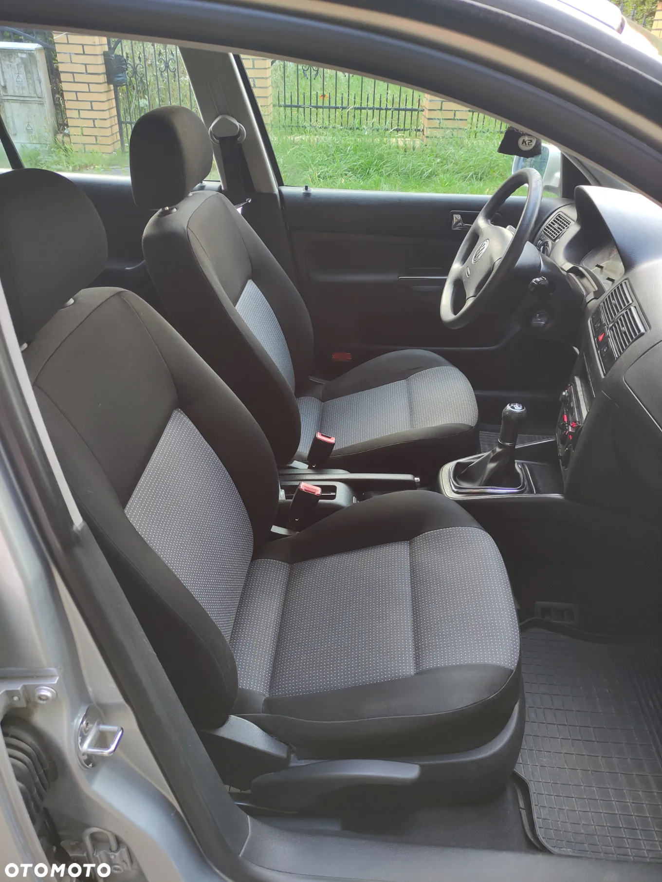 Volkswagen Golf - 11