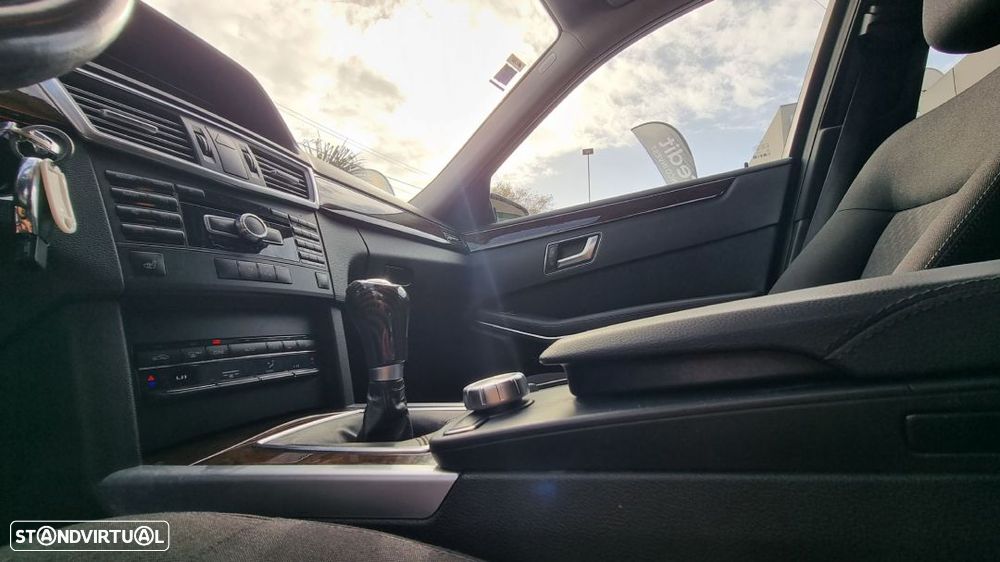 Mercedes-Benz E 220 CDi Elegance BE 136g - 23